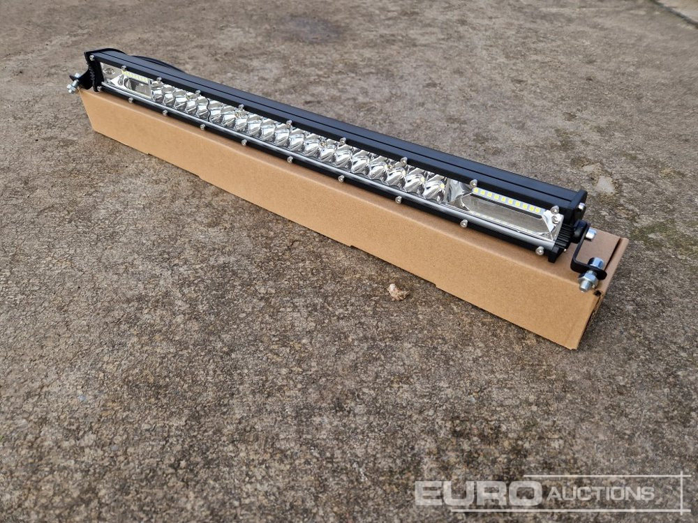 Unused 20" 180W Combo Beam LED Light Bar, Mounting Brackets, IP68 Waterproof - Vybavení garáže/ Dílny: obrázek 1 Unused 20" 180W Combo Beam LED Light Bar, Mounting Brackets, IP68 Waterproof - Vybavení garáže/ Dílny: obrázek 1