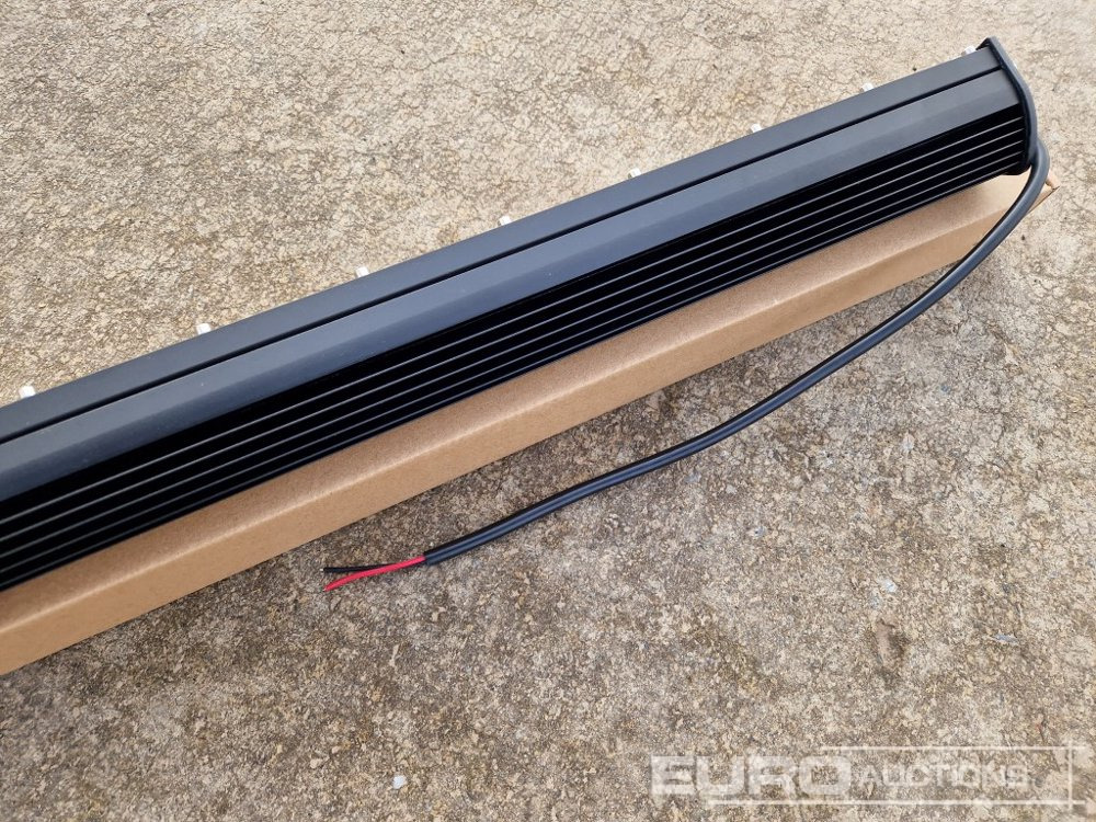 Unused 20" 180W Combo Beam LED Light Bar, Mounting Brackets, IP68 Waterproof - Vybavení garáže/ Dílny: obrázek 5 Unused 20" 180W Combo Beam LED Light Bar, Mounting Brackets, IP68 Waterproof - Vybavení garáže/ Dílny: obrázek 5