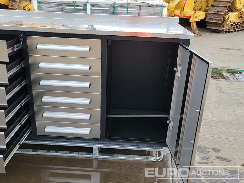 Vybavení garáže/ Dílny Unused 2025 10' Work Bench, 18 Drawers, 2 Cabinets: obrázek 10