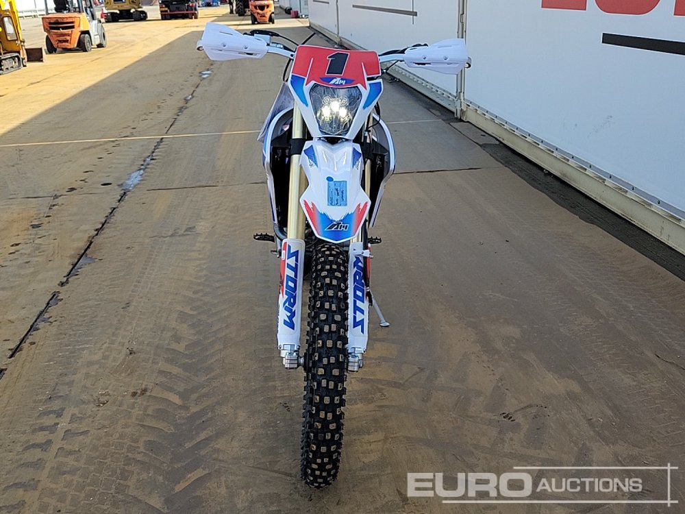 Motocykl Unused 2025 Apollo Storm: obrázek 8