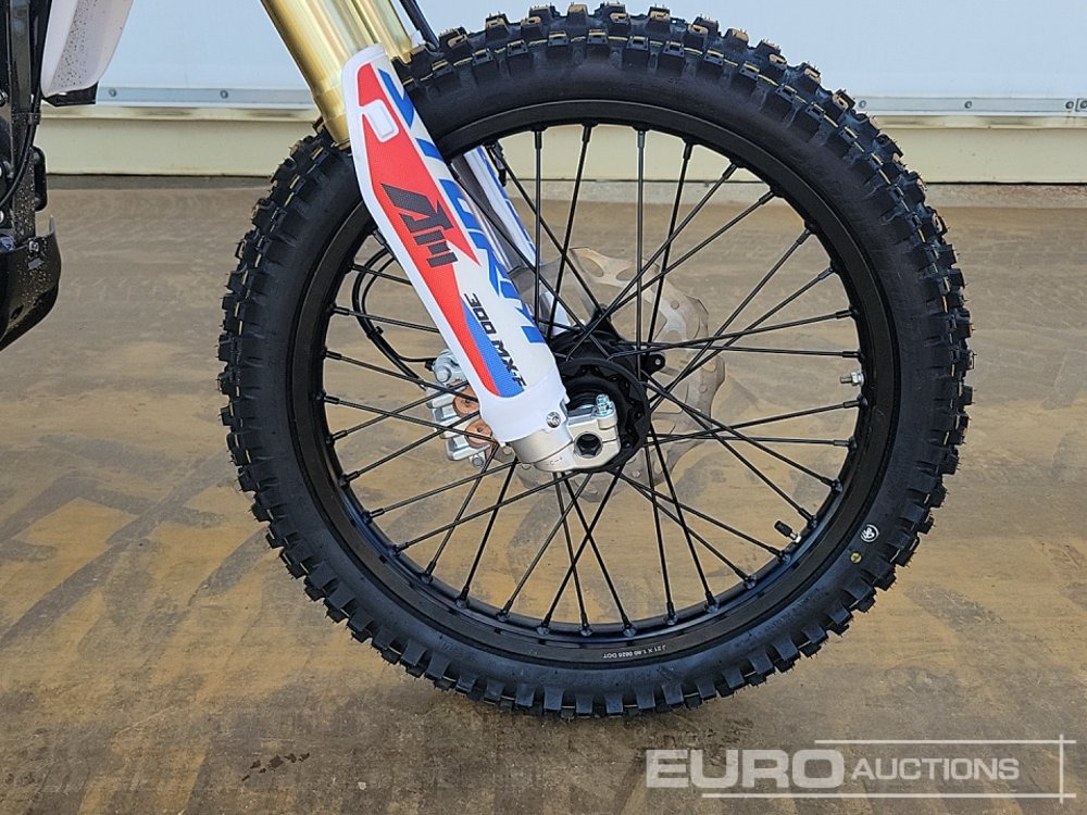 Motocykl Unused 2025 Apollo Storm: obrázek 9