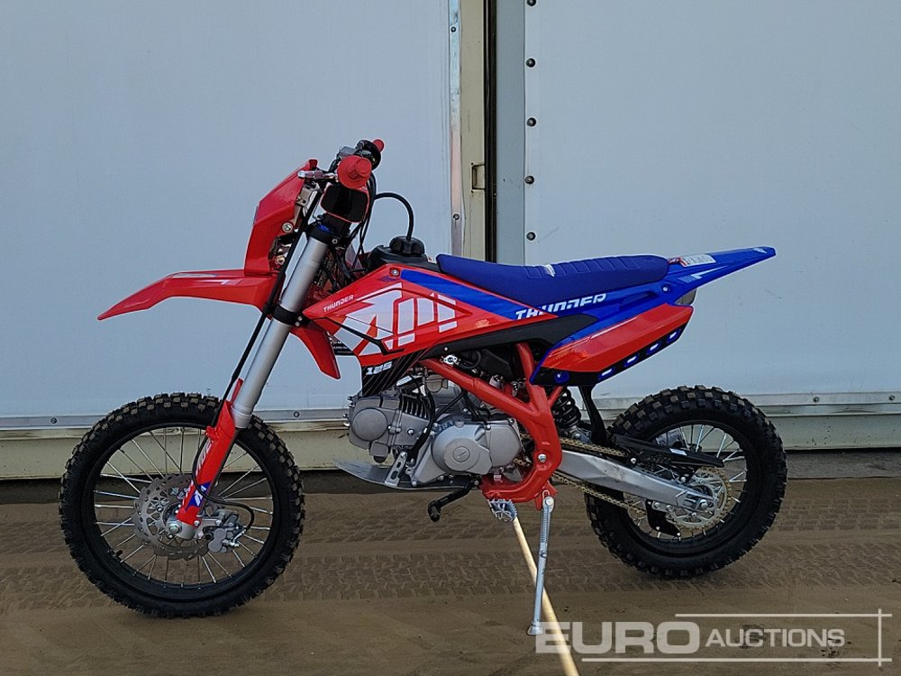 Unused 2025 Apollo Thunder 125cc Motorcross Bike, 17" Front, 14" Rear Tyres,  Electric Start, Air Cooled, Hydraulic Suspension, Disc Brakes, Lighting Kit (UNASSEMBLED) - Motocykl: obrázek 2 Unused 2025 Apollo Thunder 125cc Motorcross Bike, 17" Front, 14" Rear Tyres,  Electric Start, Air Cooled, Hydraulic Suspension, Disc Brakes, Lighting Kit (UNASSEMBLED) - Motocykl: obrázek 2