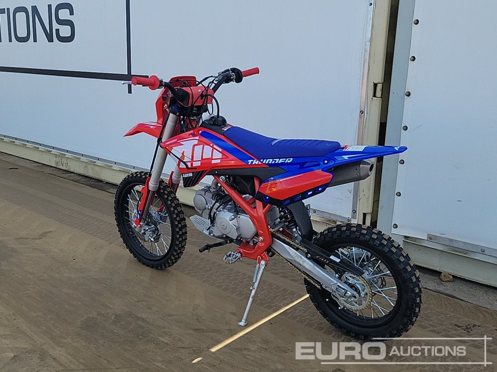 Unused 2025 Apollo Thunder 125cc Motorcross Bike, 17" Front, 14" Rear Tyres,  Electric Start, Air Cooled, Hydraulic Suspension, Disc Brakes, Lighting Kit (UNASSEMBLED) - Motocykl: obrázek 3 Unused 2025 Apollo Thunder 125cc Motorcross Bike, 17" Front, 14" Rear Tyres,  Electric Start, Air Cooled, Hydraulic Suspension, Disc Brakes, Lighting Kit (UNASSEMBLED) - Motocykl: obrázek 3