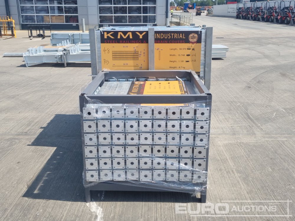 Unused 2025 KMY INDUSTRIAL Steel Grating (2 of), Stillage of Metal Fencng Posts - Stavební zařízení: obrázek 2 Unused 2025 KMY INDUSTRIAL Steel Grating (2 of), Stillage of Metal Fencng Posts - Stavební zařízení: obrázek 2