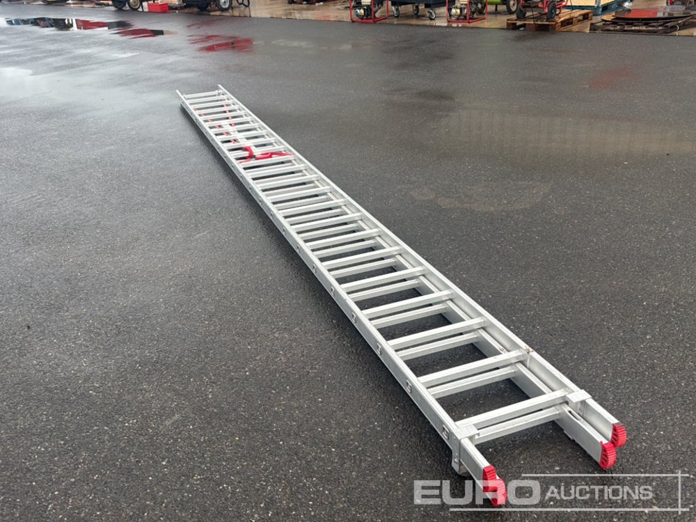 Unused 23 Rung Double Extension Aluminium Ladder, Non Slip Stabliser Bar - Vybavení garáže/ Dílny: obrázek 1 Unused 23 Rung Double Extension Aluminium Ladder, Non Slip Stabliser Bar - Vybavení garáže/ Dílny: obrázek 1