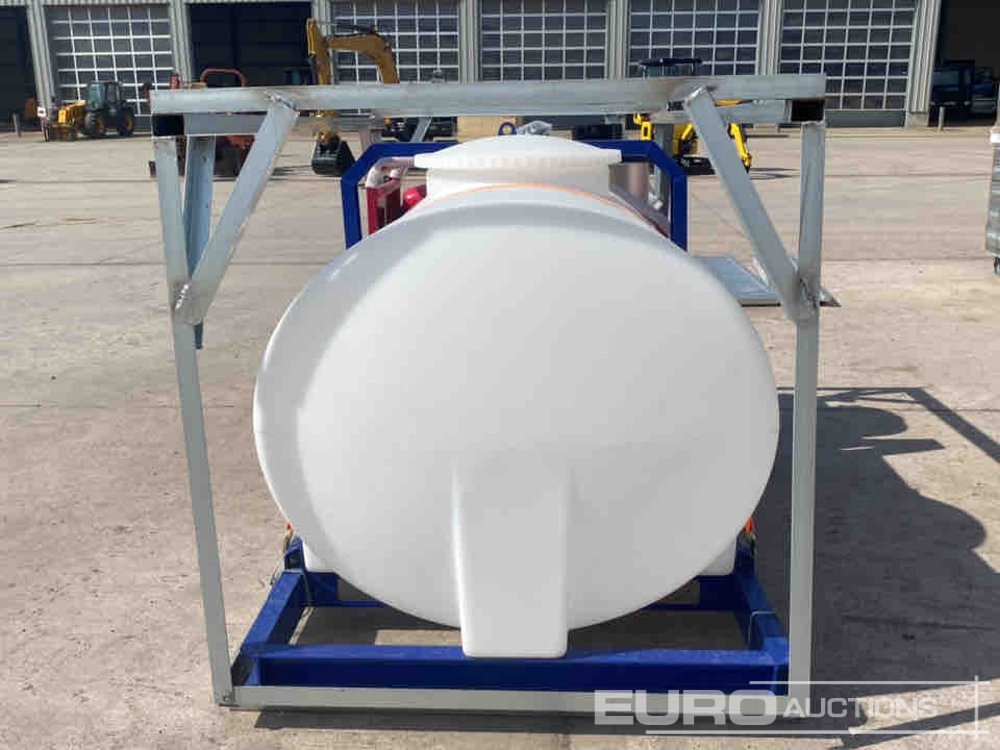 Unused 4000psi E/Start Hot Water Wash, 300 Litre Storage Tank, Skid Mounted, Forklift Lifting Points - Vapka: obrázek 4 Unused 4000psi E/Start Hot Water Wash, 300 Litre Storage Tank, Skid Mounted, Forklift Lifting Points - Vapka: obrázek 4