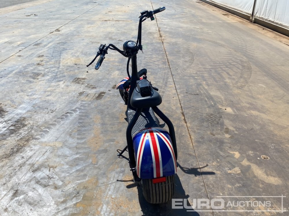 Unused City Coco Electric Scooter (Charger in Office) - Čtyřkolka: obrázek 4 Unused City Coco Electric Scooter (Charger in Office) - Čtyřkolka: obrázek 4