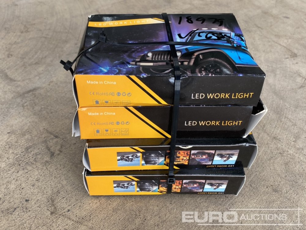 Unused LED Work Lights, 48w, 12V/24V, Adjustable Bracket, IP67 Waterproof, 6000k White (4 of) - Vybavení garáže/ Dílny: obrázek 4 Unused LED Work Lights, 48w, 12V/24V, Adjustable Bracket, IP67 Waterproof, 6000k White (4 of) - Vybavení garáže/ Dílny: obrázek 4