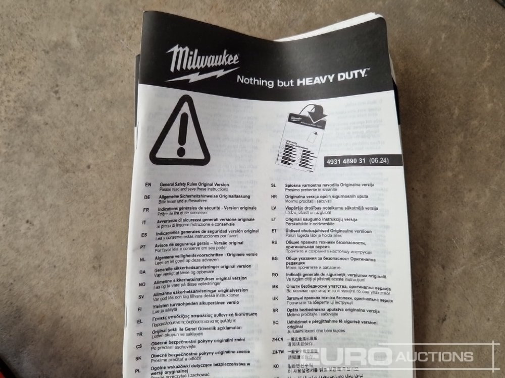 Stavební zařízení Unused Milwaukee M18 1/2 Cordless Impact Wrench (Body Only): obrázek 13