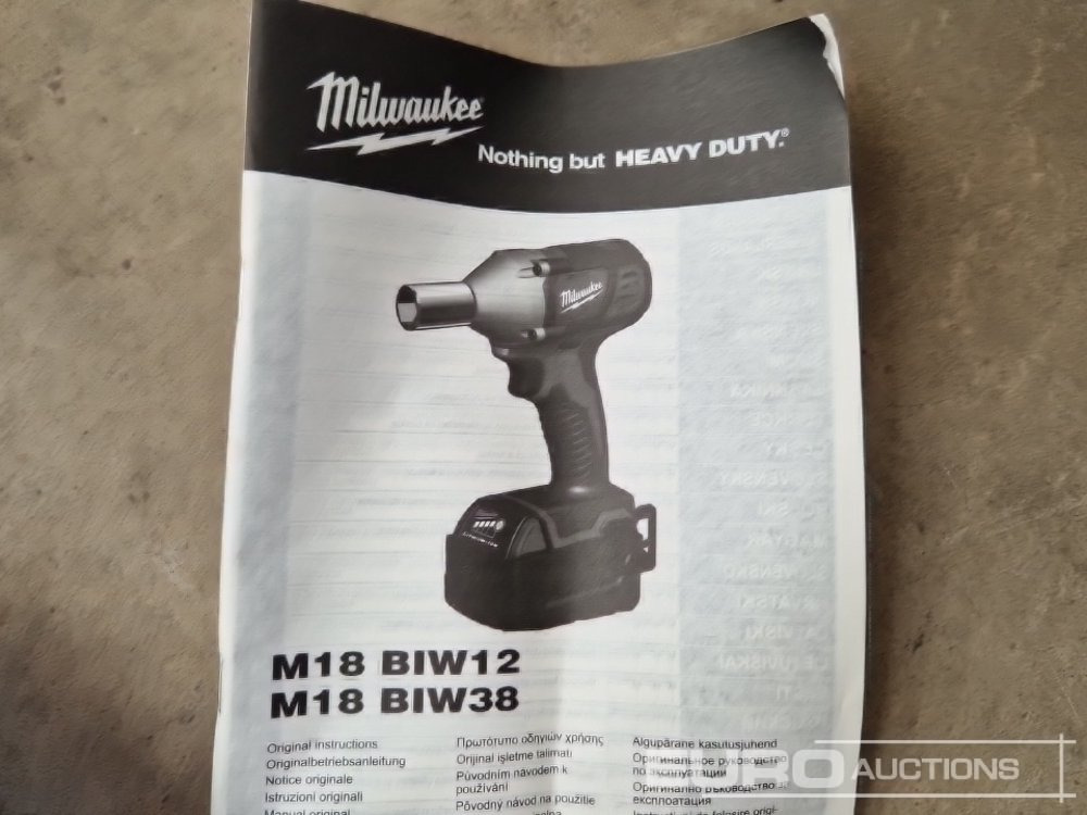 Stavební zařízení Unused Milwaukee M18 1/2 Cordless Impact Wrench (Body Only): obrázek 12