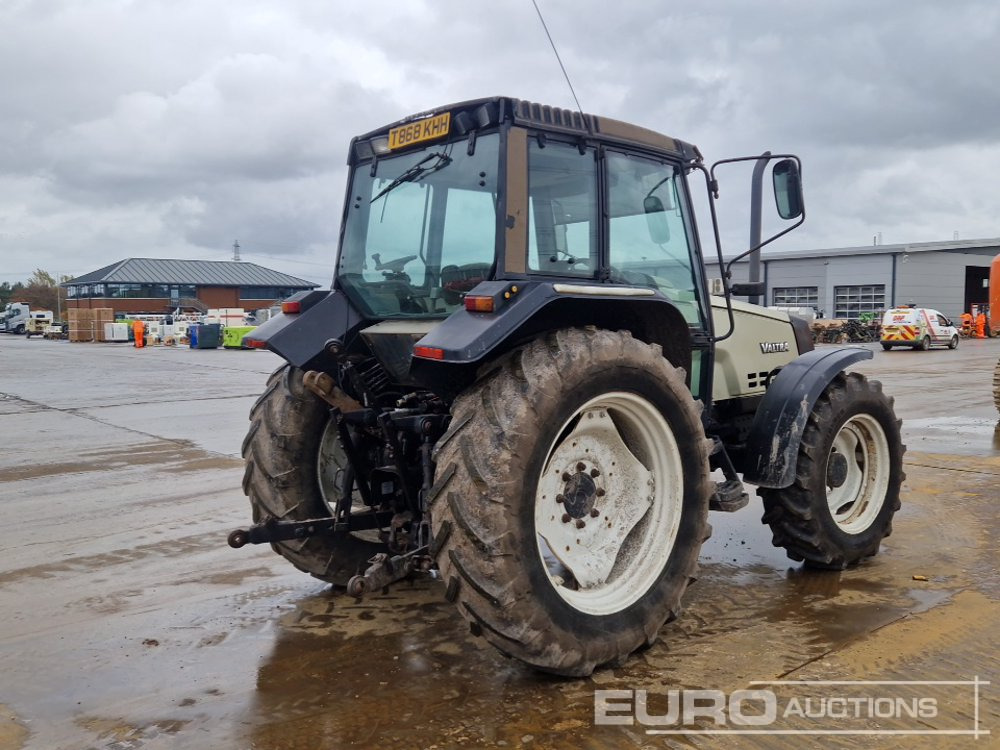 Valtra 6400 - Traktor: obrázek 5 Valtra 6400 - Traktor: obrázek 5