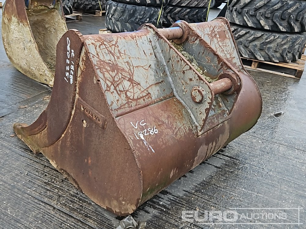 Volvo 46" Scoop Bucket 65mm Pin to suit 13 Ton Excavator - Lžíce: obrázek 3 Volvo 46" Scoop Bucket 65mm Pin to suit 13 Ton Excavator - Lžíce: obrázek 3