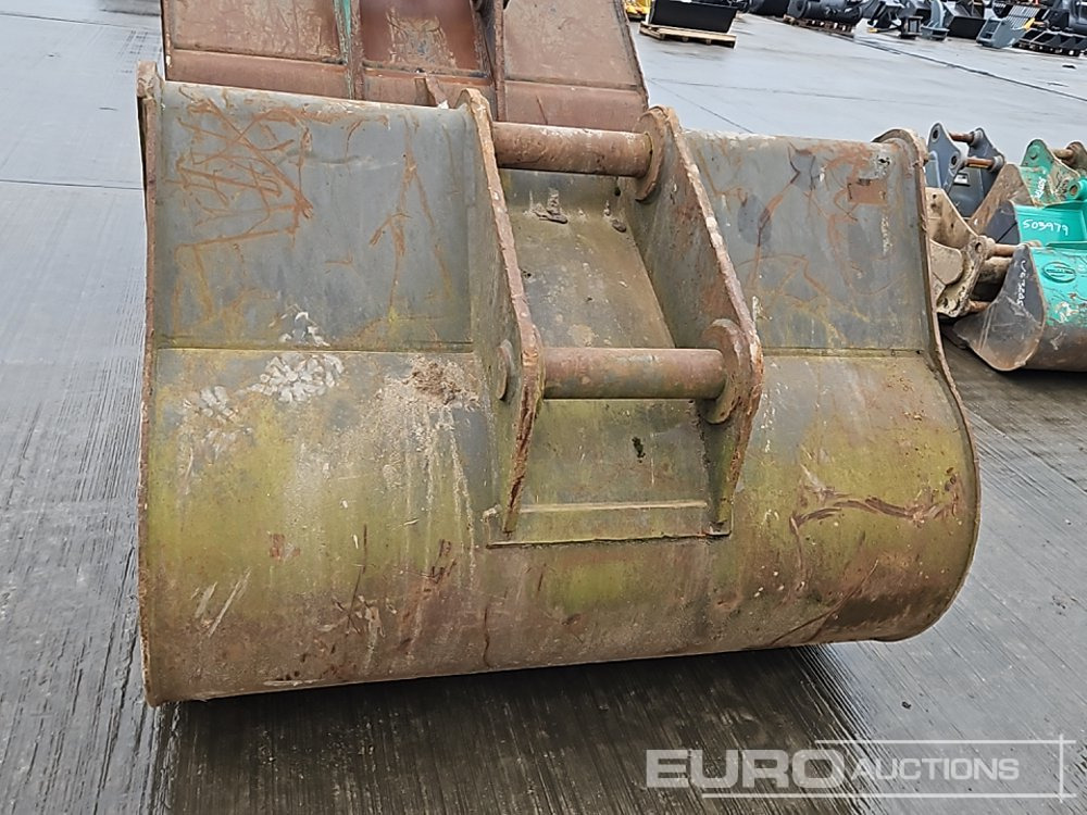 Volvo 58" Digging Bucket 80mm Pin to suit 20 Ton Excavator - Lžíce: obrázek 4 Volvo 58" Digging Bucket 80mm Pin to suit 20 Ton Excavator - Lžíce: obrázek 4