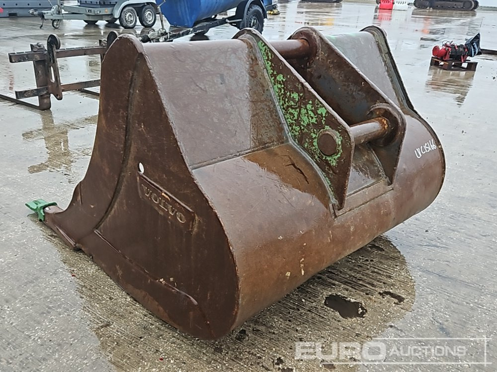 Volvo 60" Scoop Bucket 80mm Pin to suit 20 Ton Excavator - Lžíce: obrázek 3 Volvo 60" Scoop Bucket 80mm Pin to suit 20 Ton Excavator - Lžíce: obrázek 3