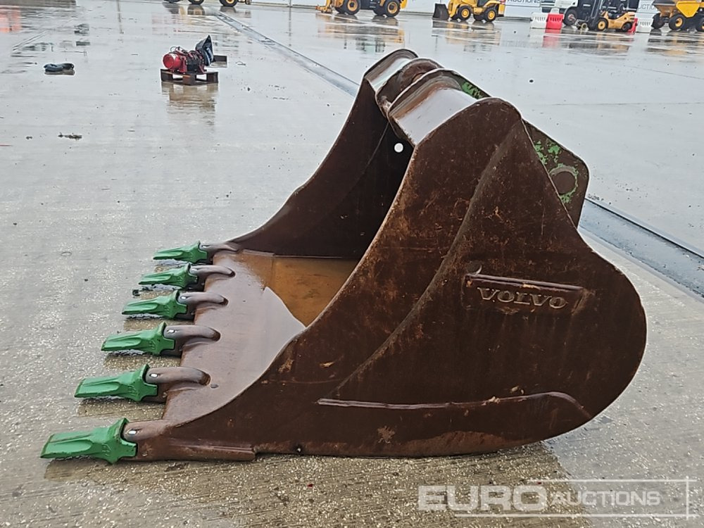 Volvo 60" Scoop Bucket 80mm Pin to suit 20 Ton Excavator - Lžíce: obrázek 2 Volvo 60" Scoop Bucket 80mm Pin to suit 20 Ton Excavator - Lžíce: obrázek 2