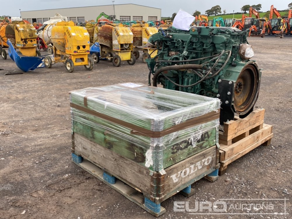 Volvo TAD853VE 235Kw Tier 3, 6 Cylinder Diesel Engine & Pallet of Parts - Motor: obrázek 2 Volvo TAD853VE 235Kw Tier 3, 6 Cylinder Diesel Engine & Pallet of Parts - Motor: obrázek 2