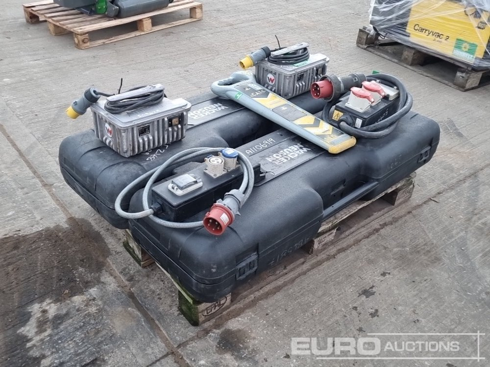 Wacker Neuson Balloon Light & Ballast Battery (2 of), 415 Volt Distribution Cable (2 of), C.A.T 4+ Radio Detector - Stavební zařízení: obrázek 3 Wacker Neuson Balloon Light & Ballast Battery (2 of), 415 Volt Distribution Cable (2 of), C.A.T 4+ Radio Detector - Stavební zařízení: obrázek 3