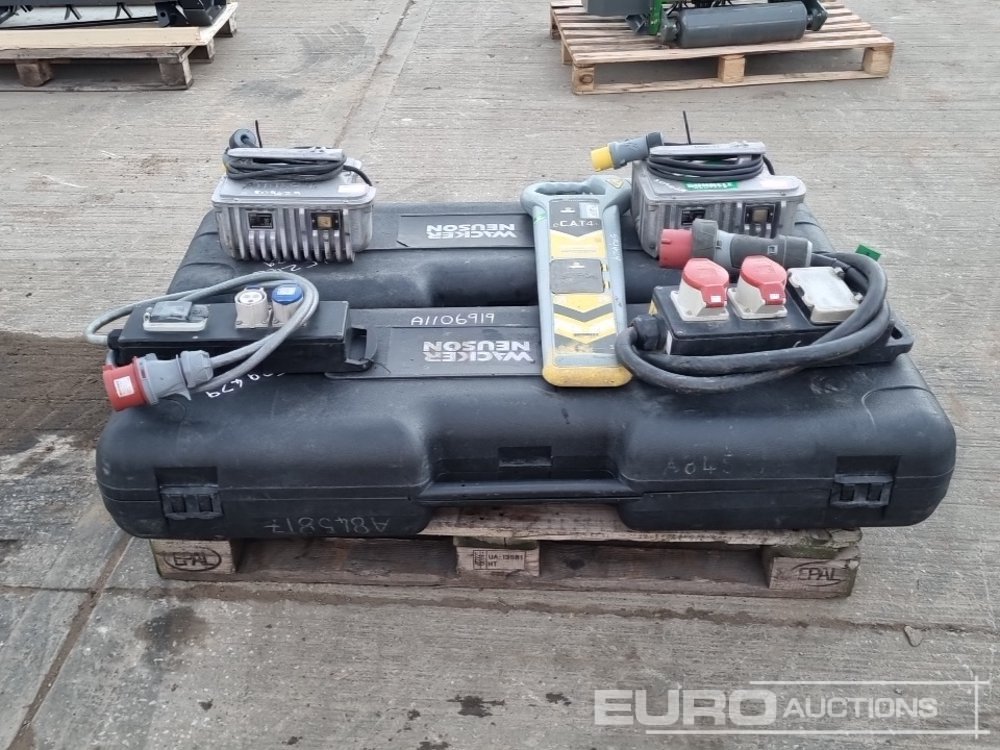Wacker Neuson Balloon Light & Ballast Battery (2 of), 415 Volt Distribution Cable (2 of), C.A.T 4+ Radio Detector - Stavební zařízení: obrázek 4 Wacker Neuson Balloon Light & Ballast Battery (2 of), 415 Volt Distribution Cable (2 of), C.A.T 4+ Radio Detector - Stavební zařízení: obrázek 4