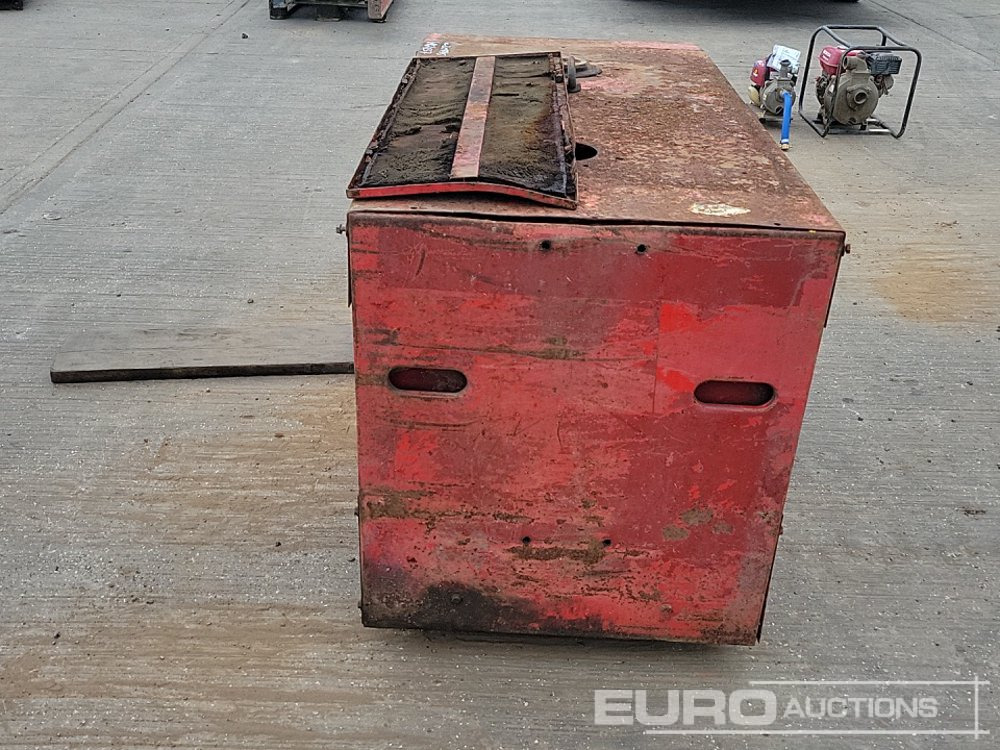 Welder Generator, Kubota Engine (Parts Missing) - Elektrický generátor: obrázek 4 Welder Generator, Kubota Engine (Parts Missing) - Elektrický generátor: obrázek 4
