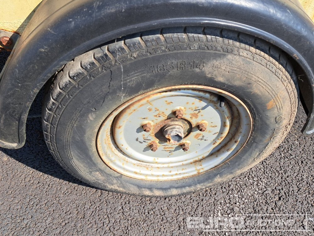 Western Trailers Fuel Bowser 1100 litre Bunded Tank, Electric Pump - Skladovací nádrž: obrázek 5 Western Trailers Fuel Bowser 1100 litre Bunded Tank, Electric Pump - Skladovací nádrž: obrázek 5