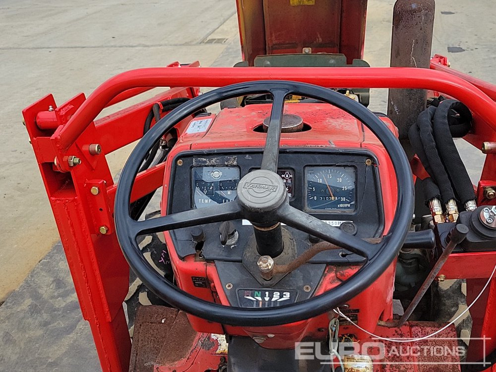 Malotraktor Yanmar YM2402D: obrázek 32