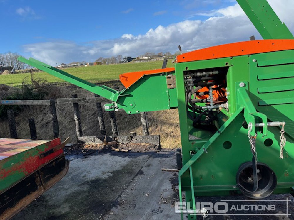 2014 Posch M6810 - Zemědělská technika: obrázek 2 2014 Posch M6810 - Zemědělská technika: obrázek 2