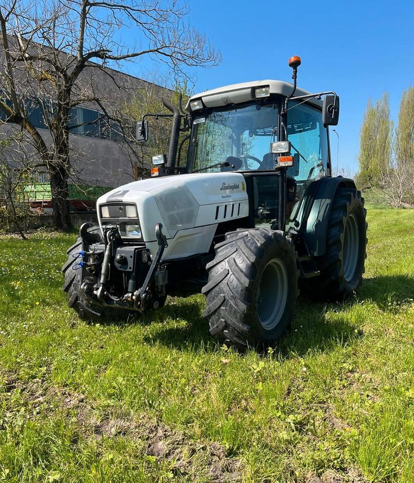 Trattore usato Lamborghini Spire 90.4 - 2015 - Traktor: obrázek 1 Trattore usato Lamborghini Spire 90.4 - 2015 - Traktor: obrázek 1