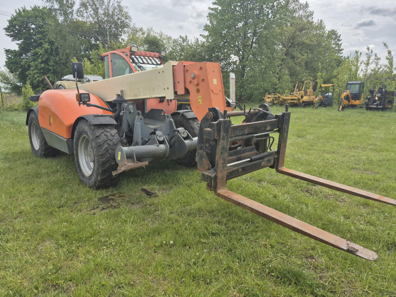 JLG 4013 - Teleskopický kolový nakladač: obrázek 5 JLG 4013 - Teleskopický kolový nakladač: obrázek 5