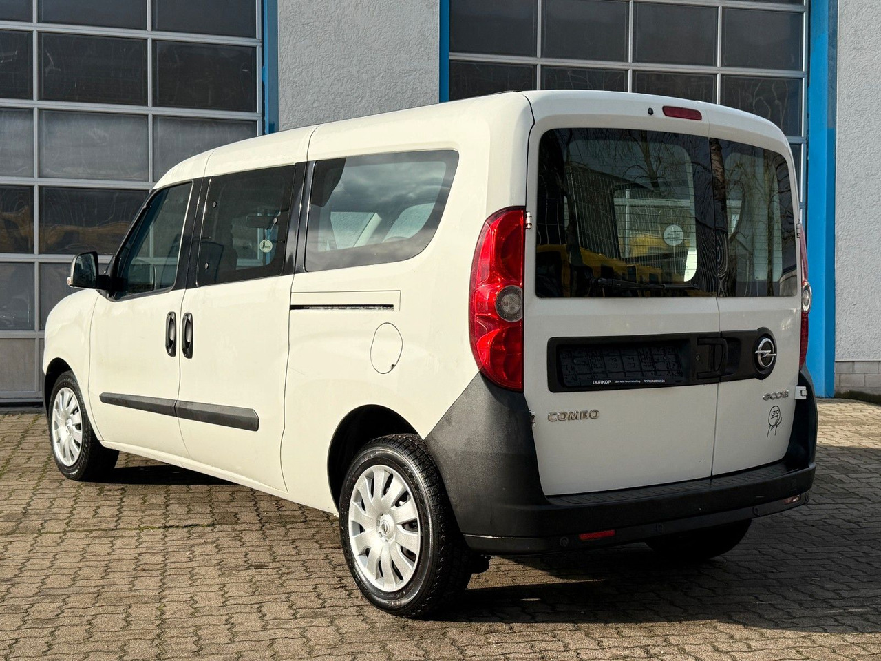 Opel Combo 1.6CDTI L2H1 S/S Easytr. Klima 5-Sitze - Mikrobus: obrázek 4 Opel Combo 1.6CDTI L2H1 S/S Easytr. Klima 5-Sitze - Mikrobus: obrázek 4