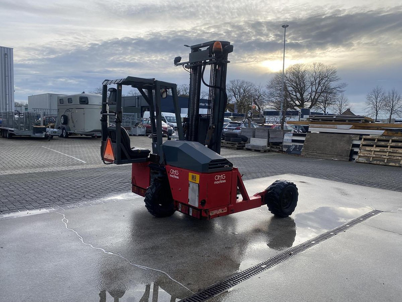 Moffett M4 25.3 / Kooiaap - Závěsný vysokozdvižný vozík: obrázek 5 Moffett M4 25.3 / Kooiaap - Závěsný vysokozdvižný vozík: obrázek 5