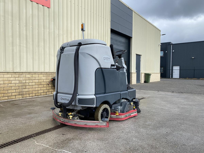 Nilfisk SC6500 1300C, Veeg- Schrobmachine - Podlahový mycí stroj: obrázek 2 Nilfisk SC6500 1300C, Veeg- Schrobmachine - Podlahový mycí stroj: obrázek 2