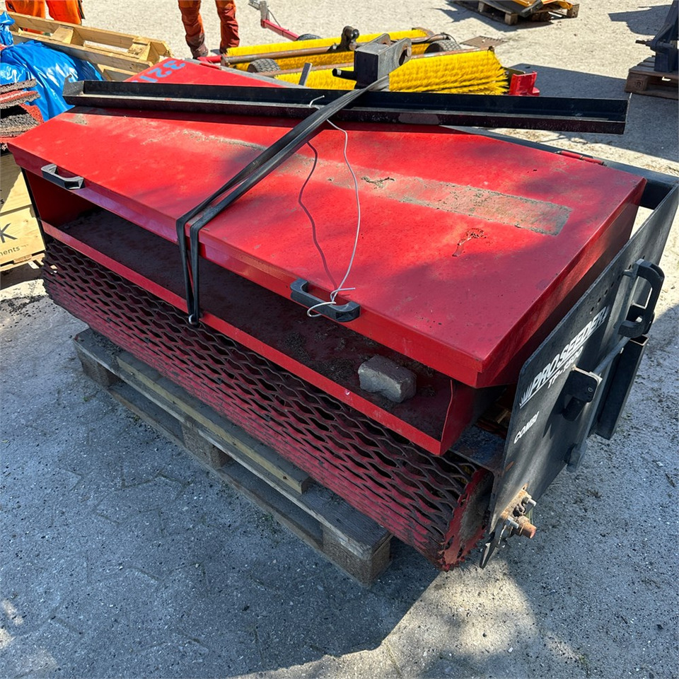 ABC Proseeder TP 1500 - Sekačka na trávu: obrázek 1 ABC Proseeder TP 1500 - Sekačka na trávu: obrázek 1