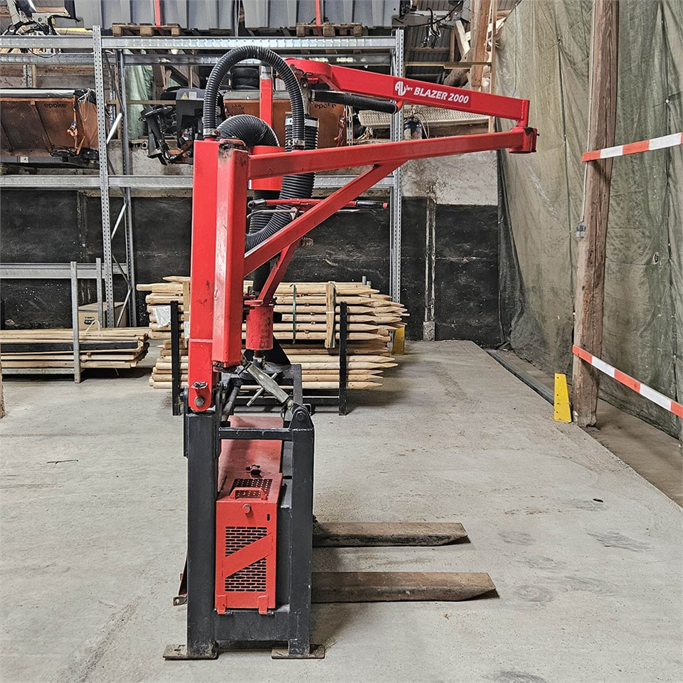 AL-LIFT BLAZER 2000 - Stavební zařízení: obrázek 4 AL-LIFT BLAZER 2000 - Stavební zařízení: obrázek 4