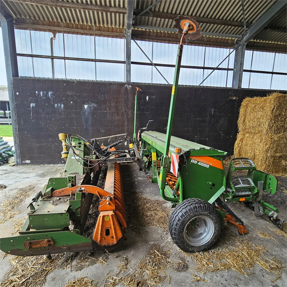 Amazone D9 4000 Super - KG 402 - Secí/ Sázecí stroj: obrázek 1 Amazone D9 4000 Super - KG 402 - Secí/ Sázecí stroj: obrázek 1