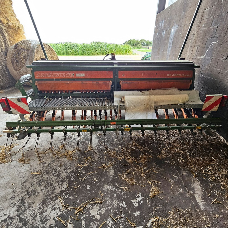 Amazone D9 4000 Super - KG 402 - Secí/ Sázecí stroj: obrázek 4 Amazone D9 4000 Super - KG 402 - Secí/ Sázecí stroj: obrázek 4