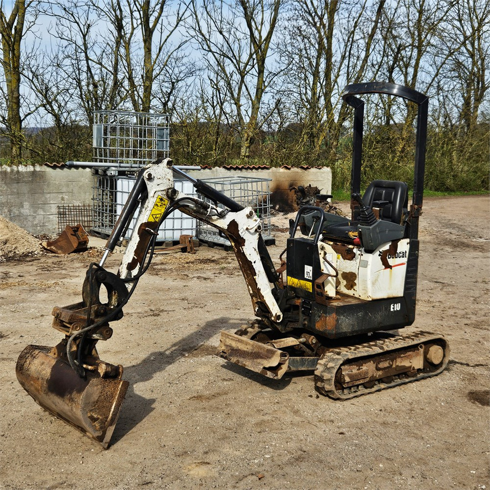 Bobcat E10 - Mini rýpadlo: obrázek 2 Bobcat E10 - Mini rýpadlo: obrázek 2