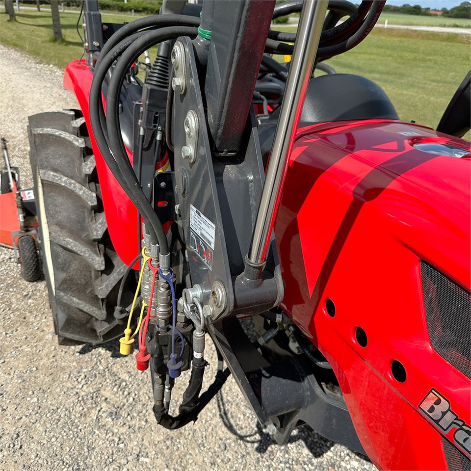 Komunální traktor Branson 3100H: obrázek 26
