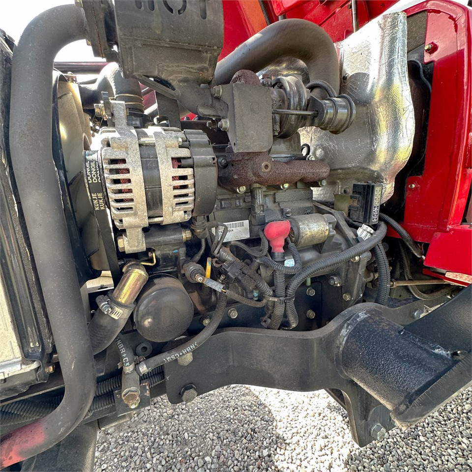 Komunální traktor Branson 3100H: obrázek 31