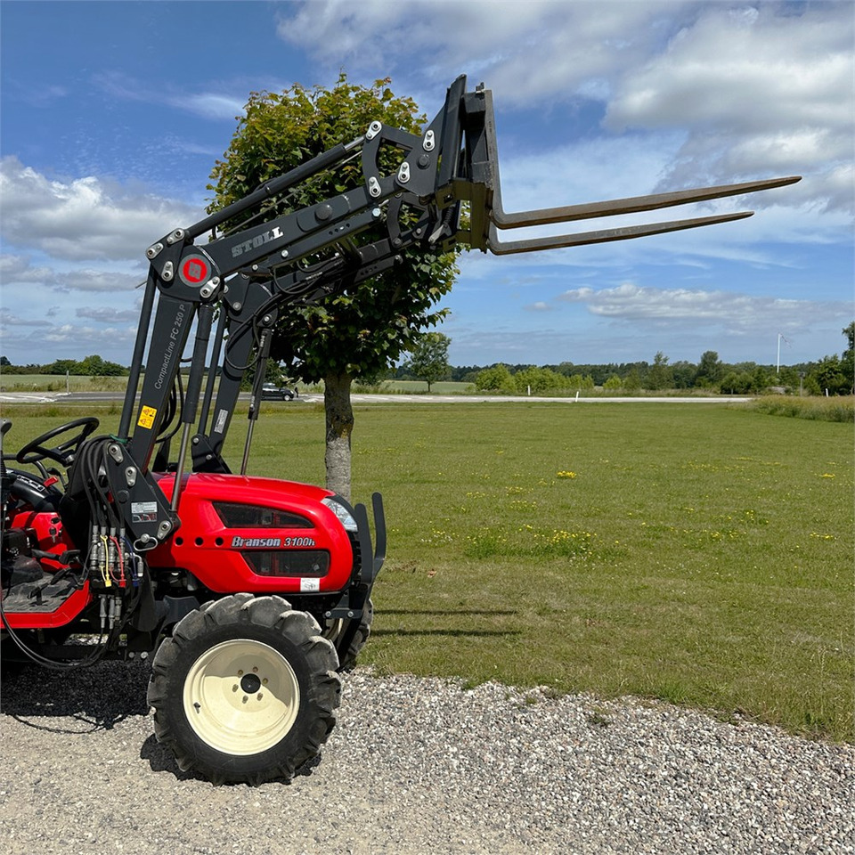 Komunální traktor Branson 3100H: obrázek 27