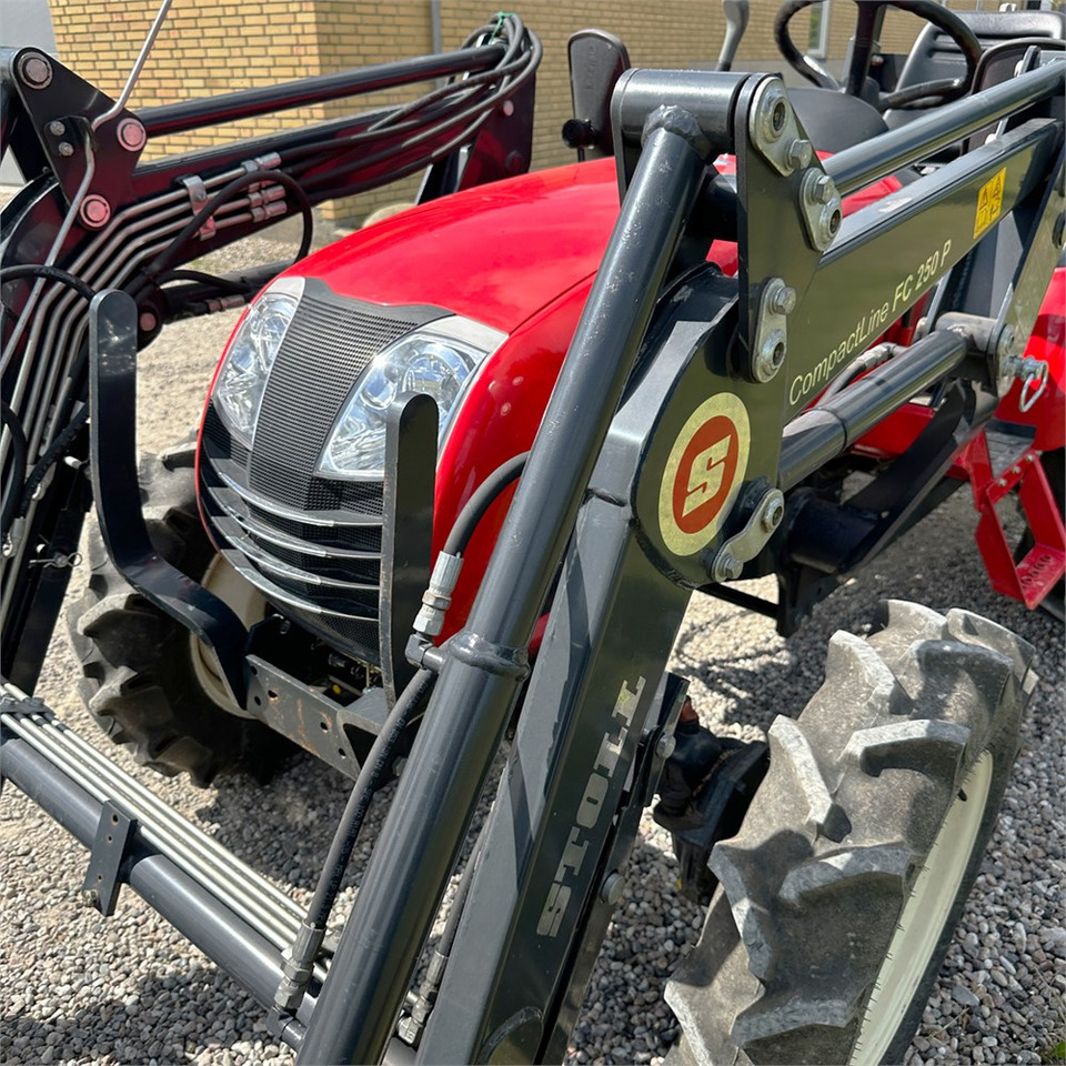Komunální traktor Branson 3100H: obrázek 24