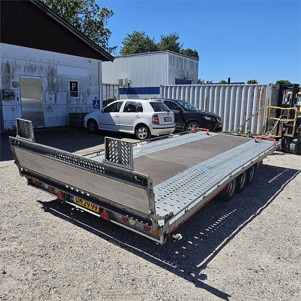 Brian James T6 Transporter - Přívěsný vozík: obrázek 5 Brian James T6 Transporter - Přívěsný vozík: obrázek 5