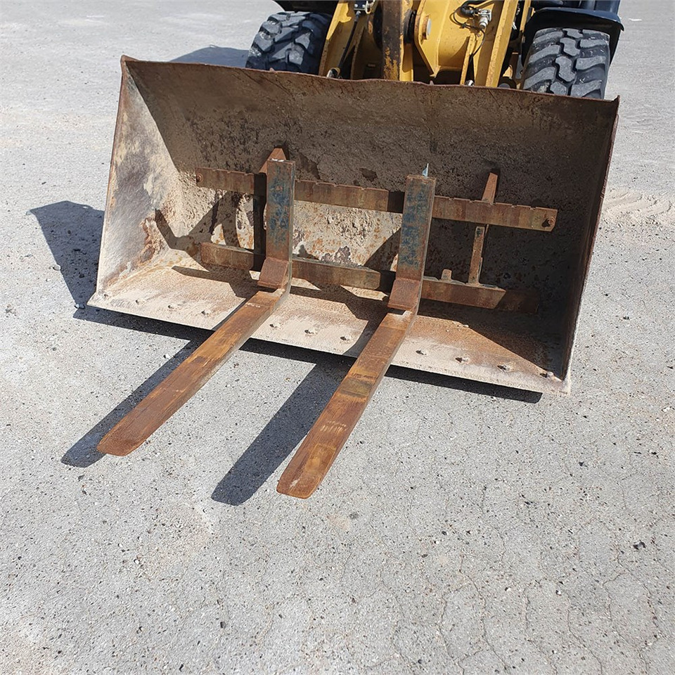 Caterpillar 906 H2 leasing Caterpillar 906 H2: obrázek 10 Caterpillar 906 H2 leasing Caterpillar 906 H2: obrázek 10