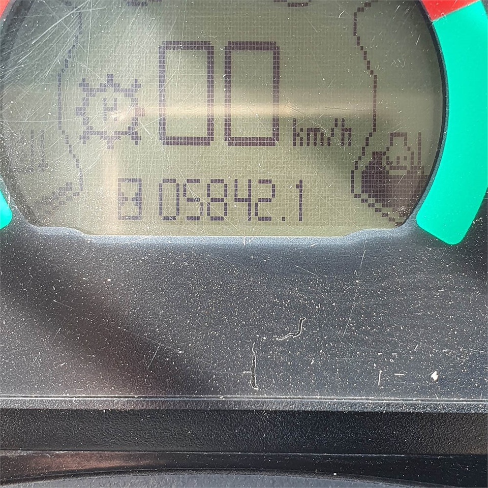 Caterpillar 906 H2 leasing Caterpillar 906 H2: obrázek 20 Caterpillar 906 H2 leasing Caterpillar 906 H2: obrázek 20