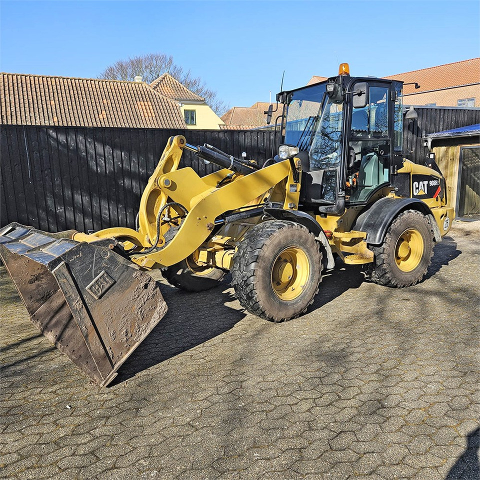Caterpillar 908 H2 - Kolový nakladač: obrázek 1 Caterpillar 908 H2 - Kolový nakladač: obrázek 1