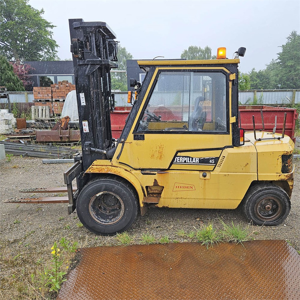 Caterpillar DP45 - Vysokozdvižný vozík: obrázek 2 Caterpillar DP45 - Vysokozdvižný vozík: obrázek 2
