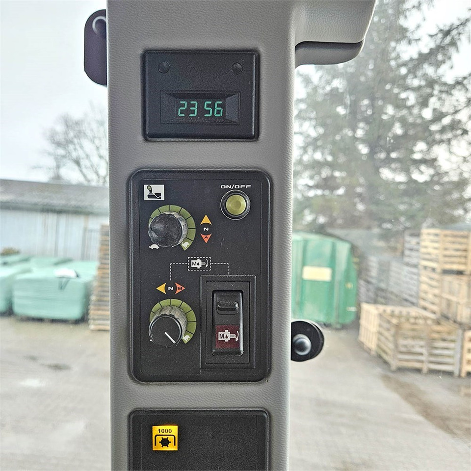 Traktor Claas Ares 697: obrázek 19