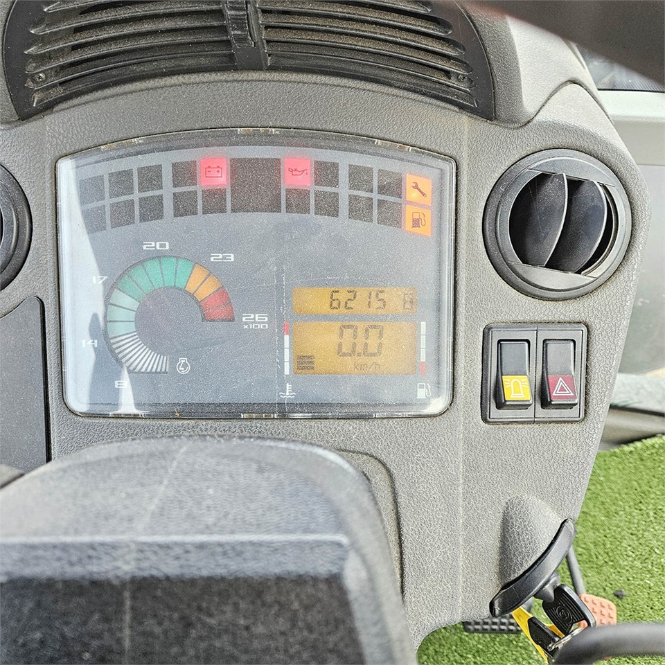 Traktor Claas Ares 697: obrázek 13