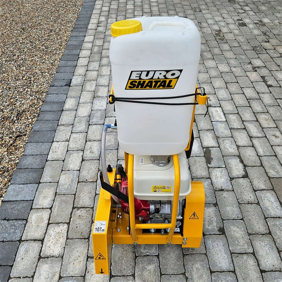 Euro Shatal CS 454M - Technika pro ukládaní asfaltu: obrázek 2 Euro Shatal CS 454M - Technika pro ukládaní asfaltu: obrázek 2