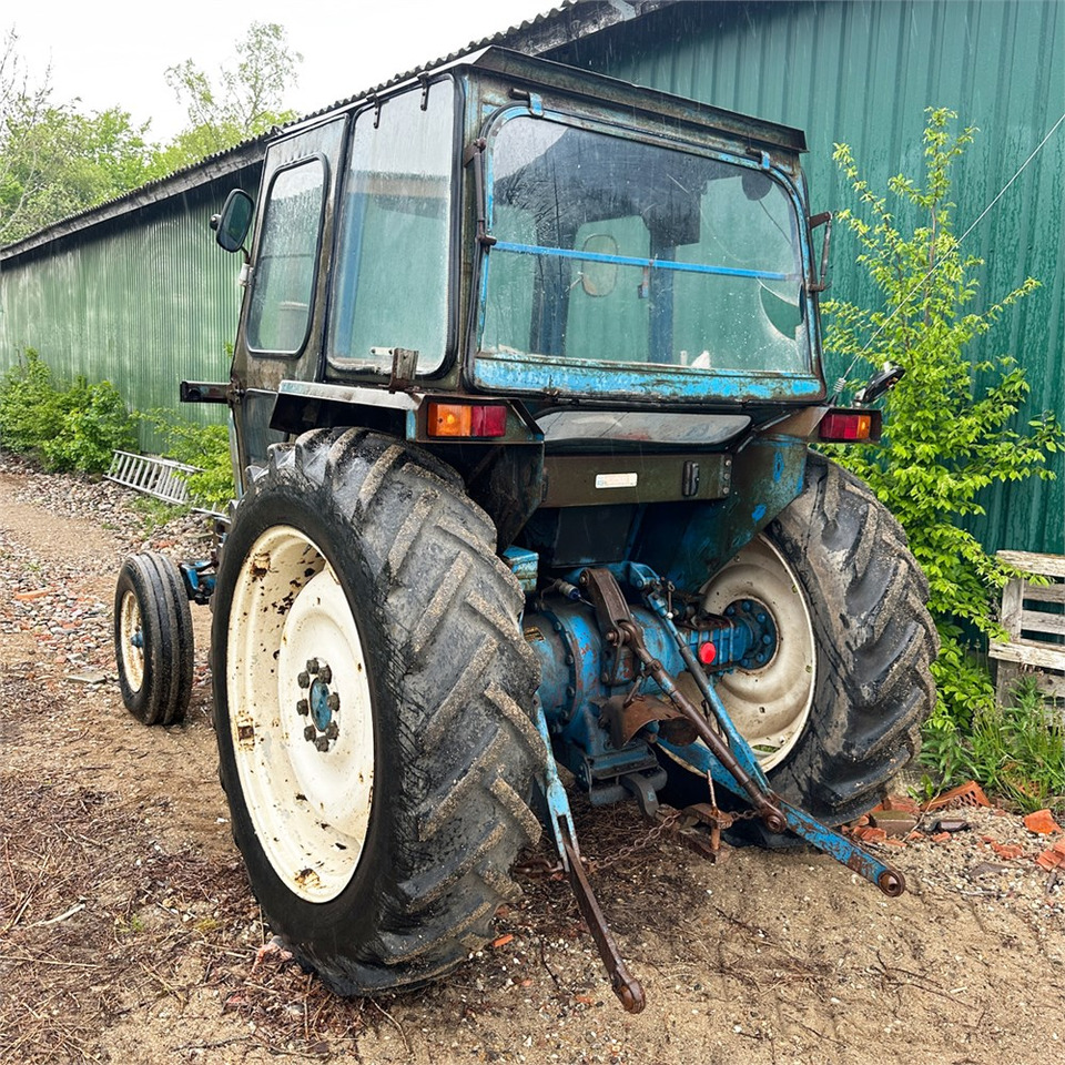 Ford 4600 - Traktor: obrázek 4 Ford 4600 - Traktor: obrázek 4