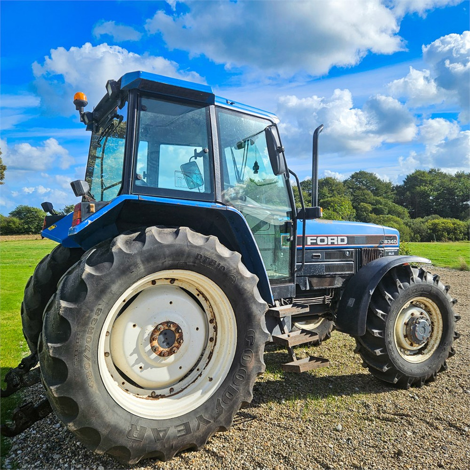 Ford 8340 Powerstar SLE - Traktor: obrázek 3 Ford 8340 Powerstar SLE - Traktor: obrázek 3